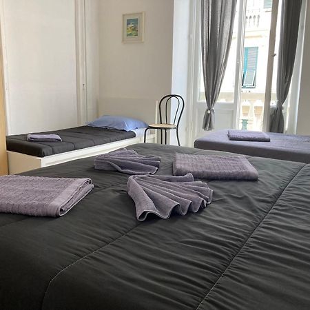 Guest House Roma ジェノヴァ エクステリア 写真