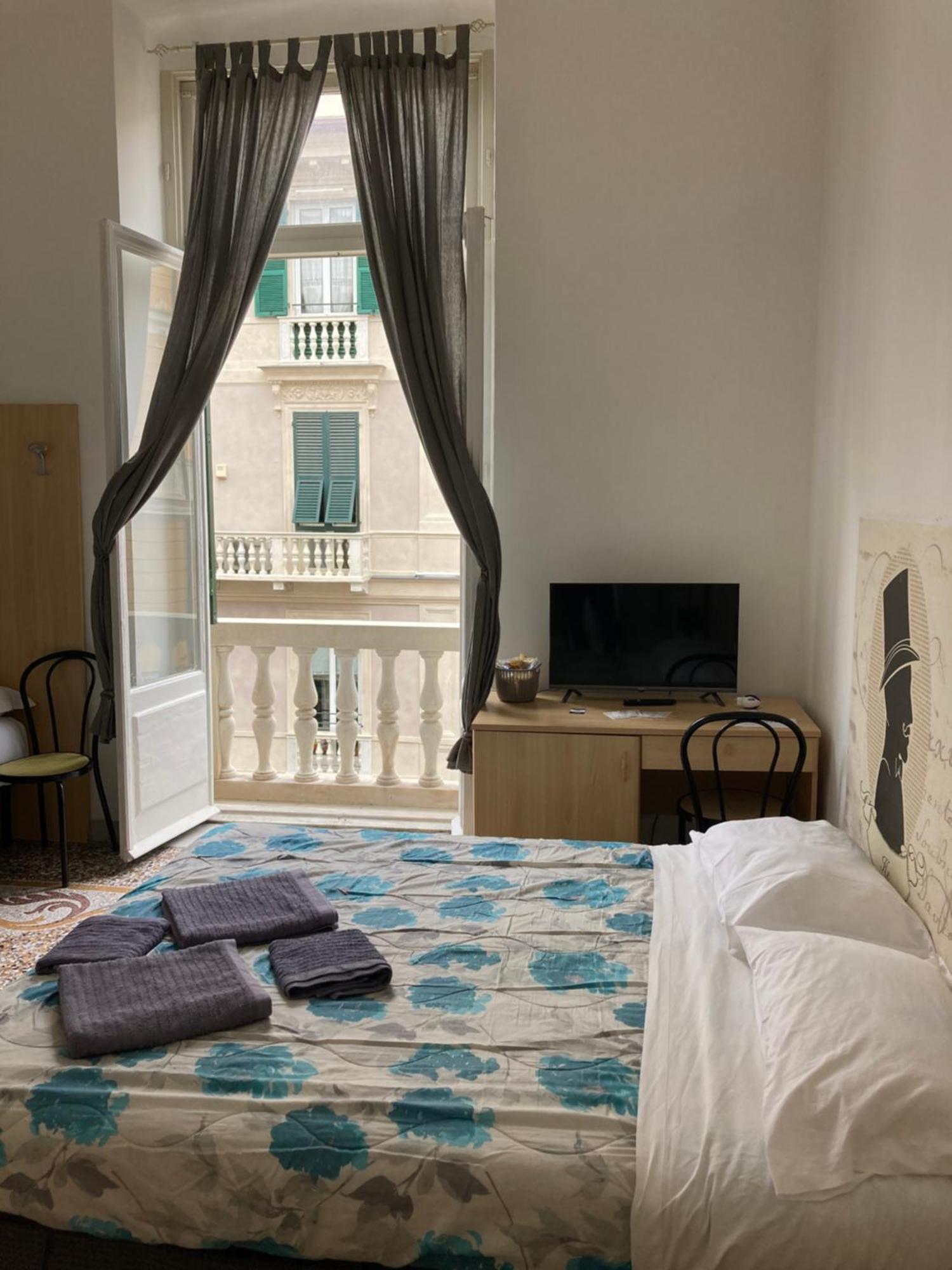 Guest House Roma ジェノヴァ エクステリア 写真