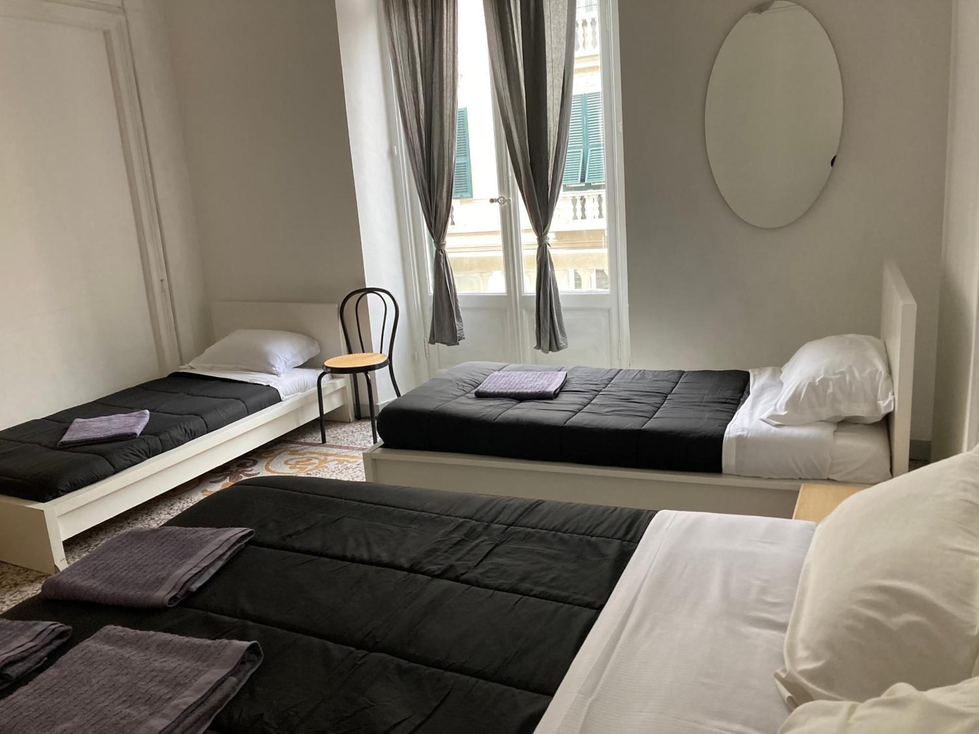 Guest House Roma ジェノヴァ エクステリア 写真
