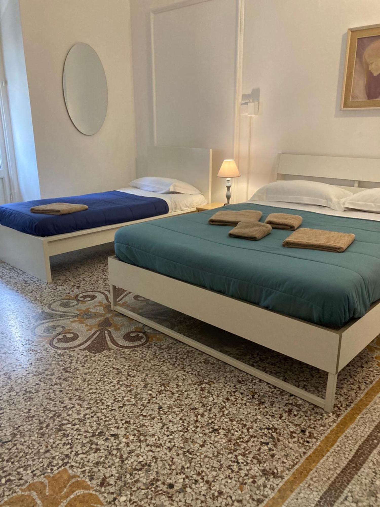 Guest House Roma ジェノヴァ エクステリア 写真